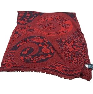 NWT Violet red black floral scroll print 80% wool blend Blanket scarf